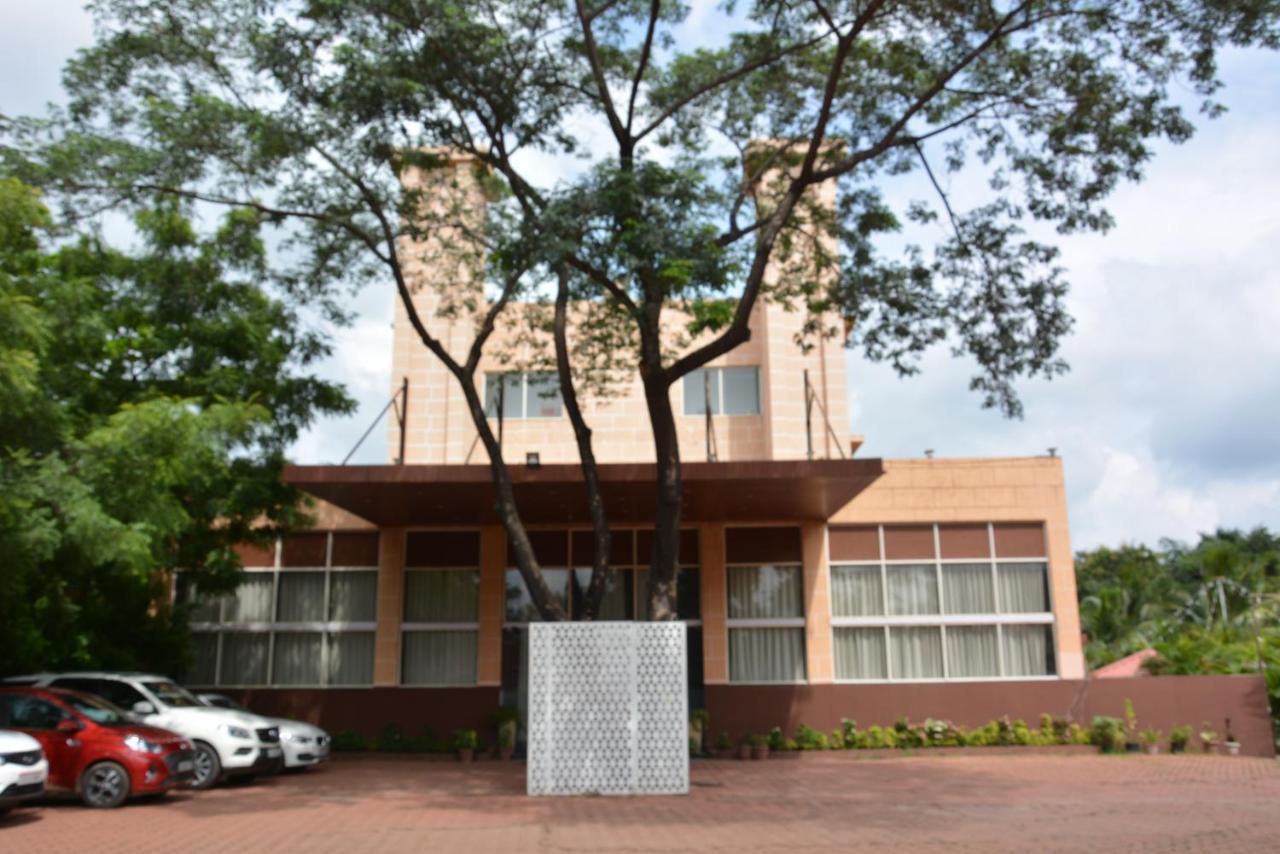 The Grand Neelam Hotel Raipur  Bagian luar foto