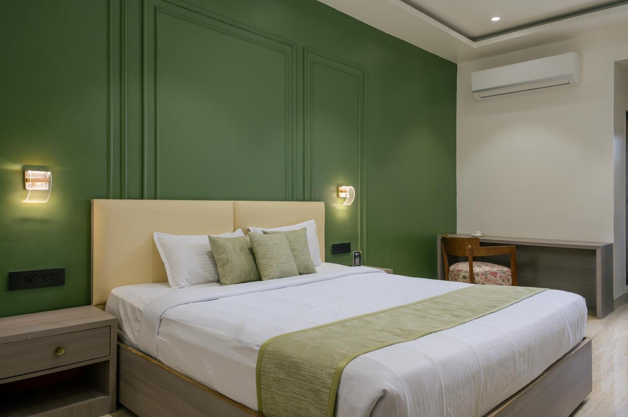 The Grand Neelam Hotel Raipur  Bagian luar foto